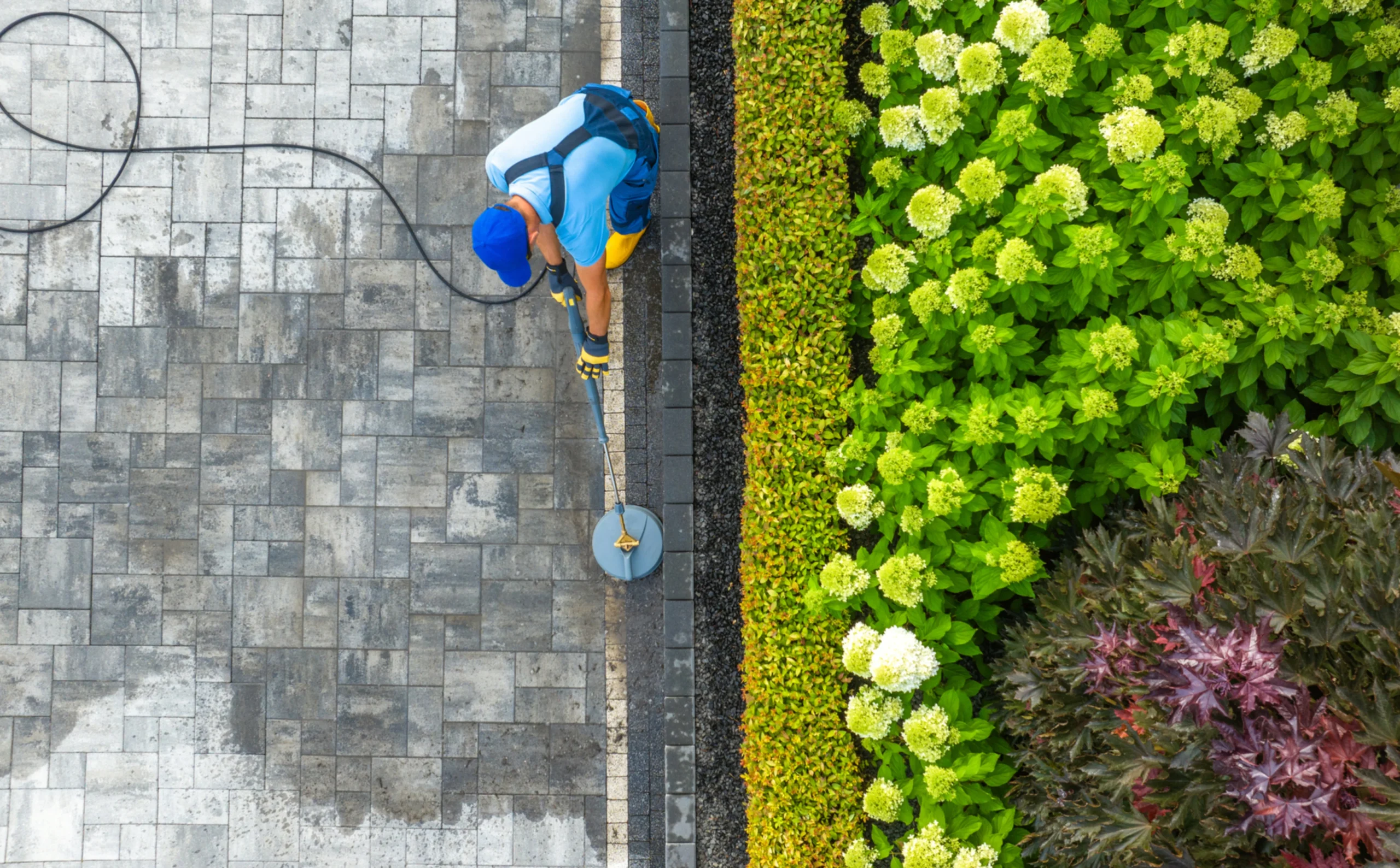1724127426048-driveway-cleaning